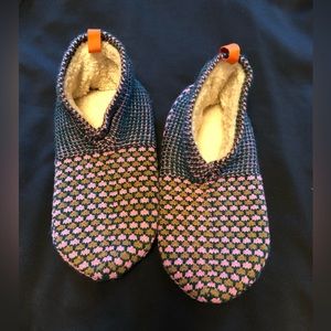 Bombas Women’s Gripper Slipper (Sherpa Lined)